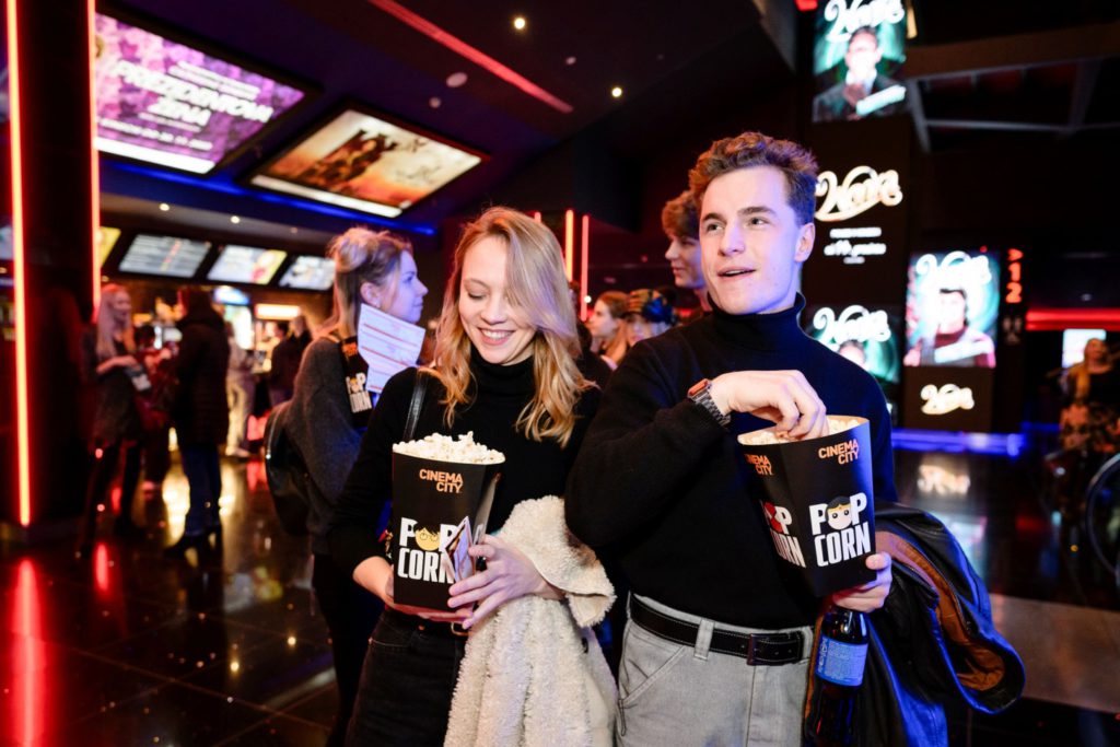 Všichni milovníci čokolády jsou vítáni aneb nový Wonka právě dorazil do kin. Premiéra se konala v pražském IMAXu!