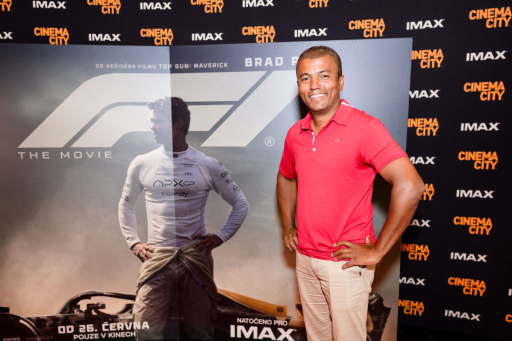 Premiéra v pražském kině IMAX: Snímek F1 The Movie přivezl do kin adrenalin, rychlost a emoce