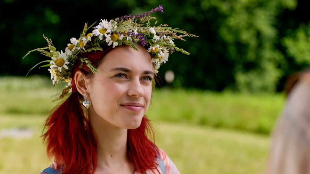 Anna Dvořáková jako Simona Novotná ve filmu Máma a Táta jsou Boží.